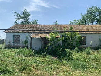 Аукцион по продаже нежилого здания площадью 80,5 кв. м и земельного участка площадью 159 кв. м,